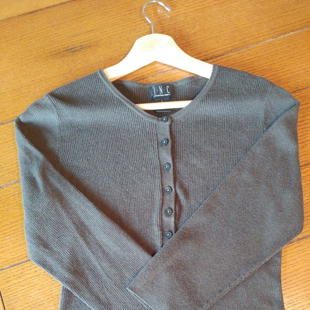 🙈Ribbed Button-Up Tee